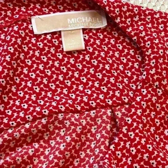 Michael Kors size large red flower blouses - Picture 4 of 7